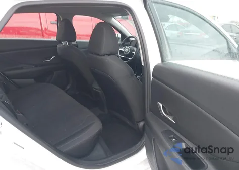 2022 Hyundai Elantra Sel z USA, uszkodzony, nr VIN 5NPLM4AG5NH065974